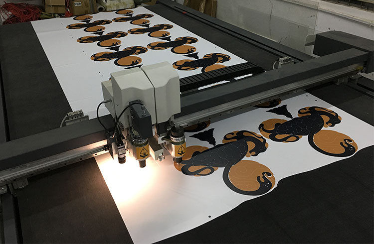 私家車身廣告噴繪制作 私家車身廣告噴繪制作