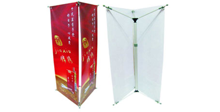 深圳廠家直銷 批發(fā)定制防風展示架 三面屏展架 X掛畫架