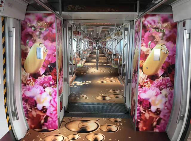 車廂內(nèi)貼膜廣告 軌道列車內(nèi)車廂噴繪廣告 車廂內(nèi)貼膜廣告 軌道列車內(nèi)車廂噴繪廣告