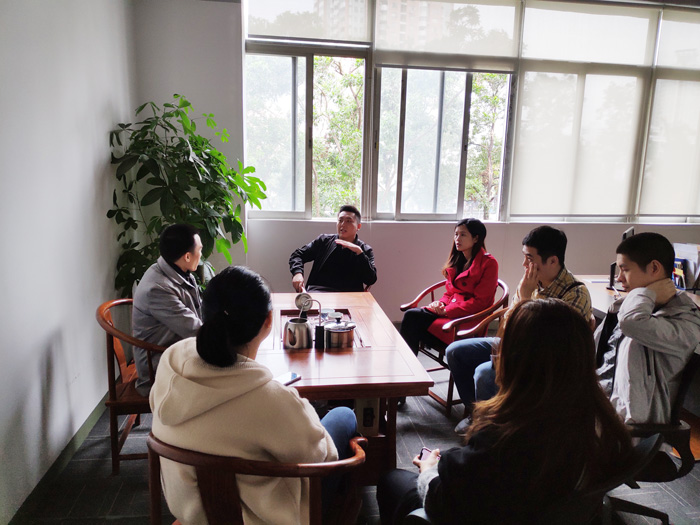 華潤置地領(lǐng)導(dǎo)蒞臨我司考察噴繪廣告制作 華潤置地領(lǐng)導(dǎo)蒞臨我司考察噴繪廣告制作